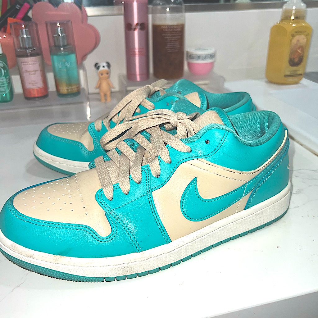 Women’s Air Jordans 8.5